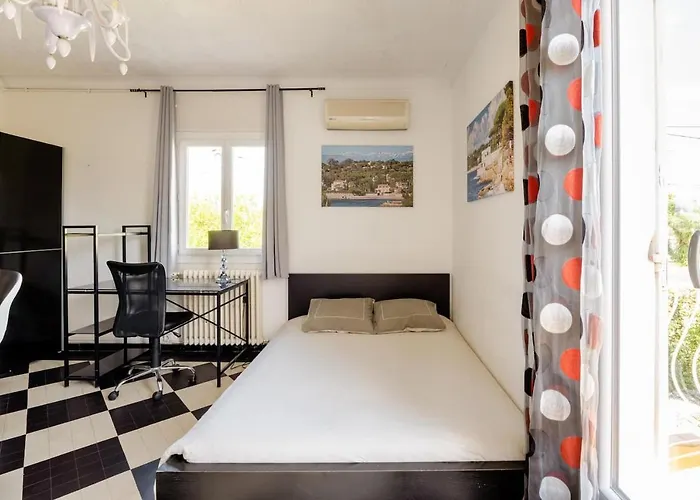 Apartment - 5min Des Plages - Parking Gratuit - Climatisation