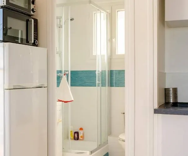 - 5min Des Plages - Parking Gratuit - Climatisation * 昂蒂布